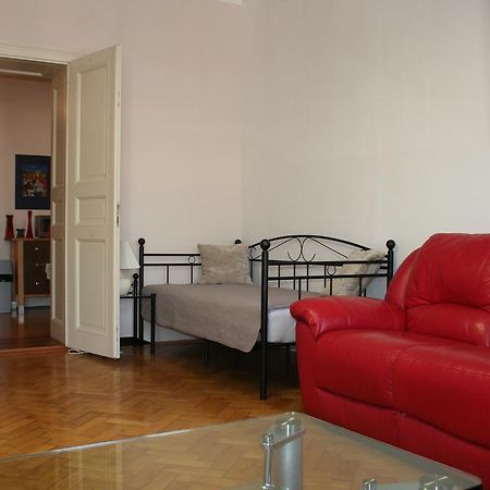 Apartment Balbinova Prague Exterior photo