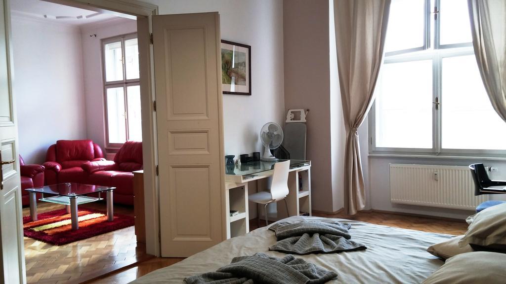 Apartment Balbinova Prague Room photo